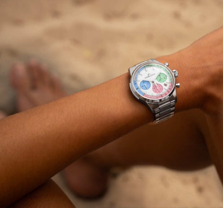 Obrázok z NORQAIN Freedom 60 Chrono "Enjoy Life" Special Edition