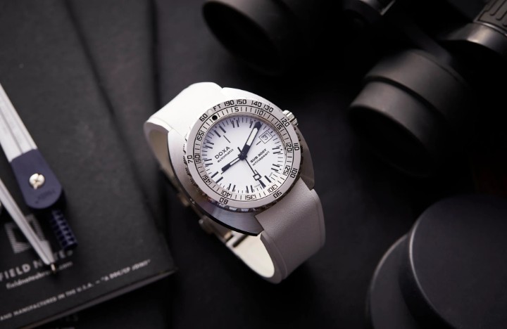 Obrázok z Doxa SUB 300T Whitepearl