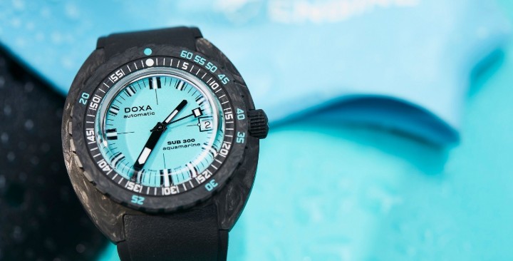 Obrázok z Doxa SUB 300 Carbon Aquamarine