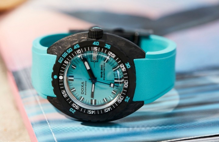 Obrázok z Doxa SUB 300 Carbon Aquamarine