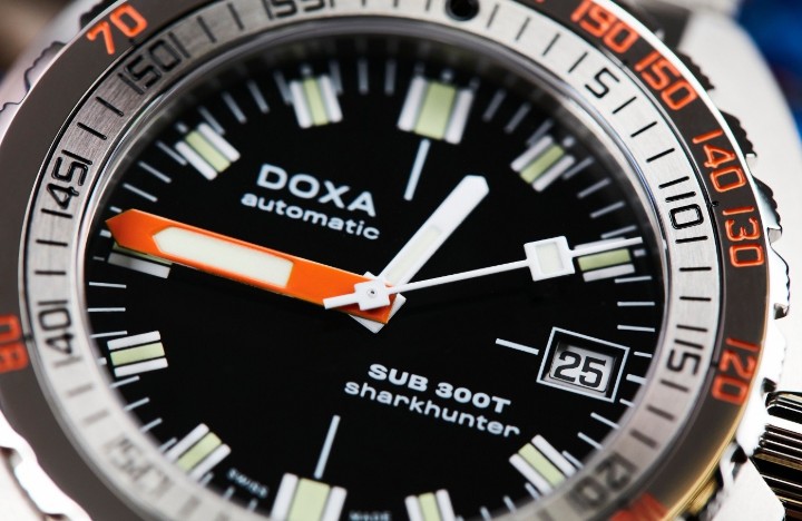 Obrázok z Doxa SUB 300T Sharkhunter