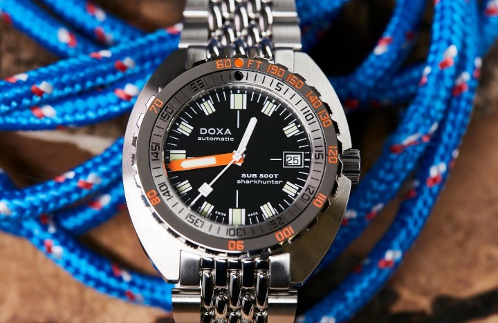 Obrázok z Doxa SUB 300T Sharkhunter