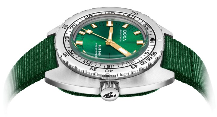Obrázok z Doxa SUB 300 Sea Emerald