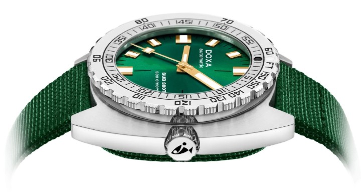 Obrázok z Doxa SUB 300T Sea Emerald