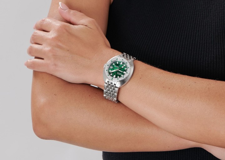 Obrázok z Doxa SUB 200T Diamonds Sea Emerald
