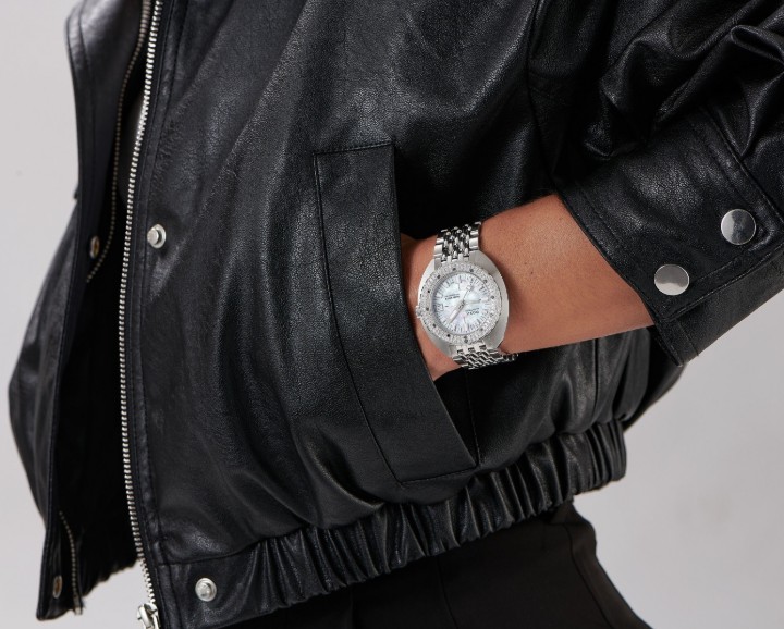 Obrázok z Doxa SUB 200T Diamonds Whitepearl