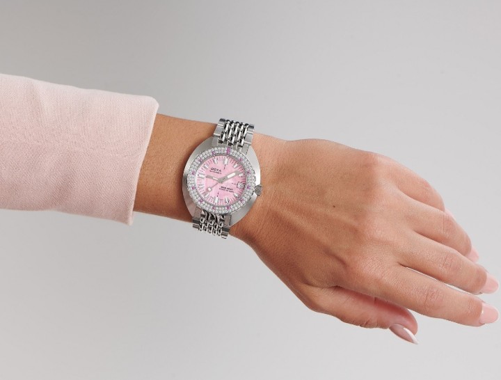 Obrázok z Doxa SUB 200T Diamonds Ocean Dream