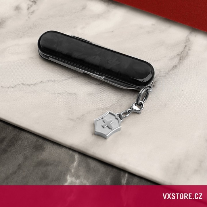 Obrázok z Kapesní nůž Victorinox Classic SD Brilliant Carbon
