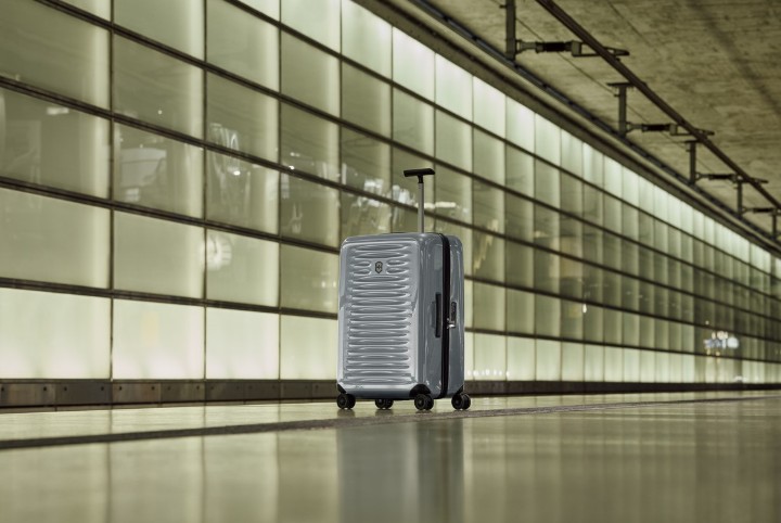 Obrázok z Kufr Victorinox Airox Medium Hardside