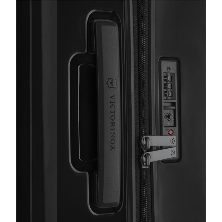Obrázok z Kufr Victorinox Airox Medium Hardside