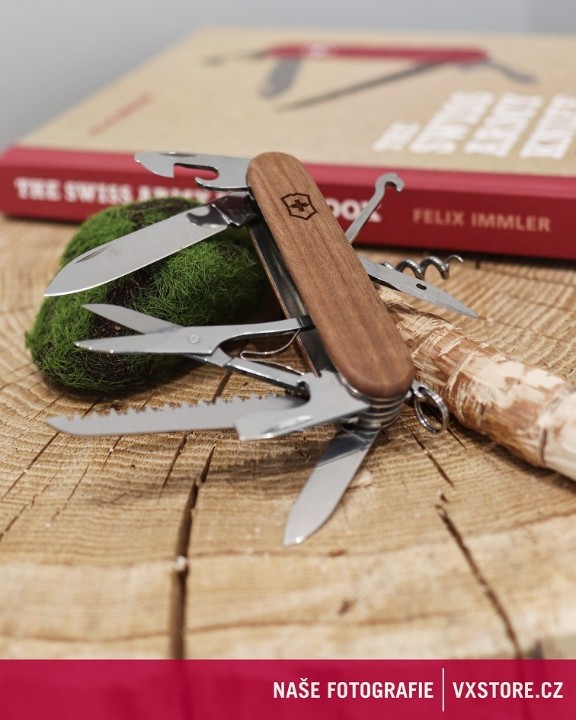 Obrázok z Kapesní nůž Victorinox Huntsman Wood
