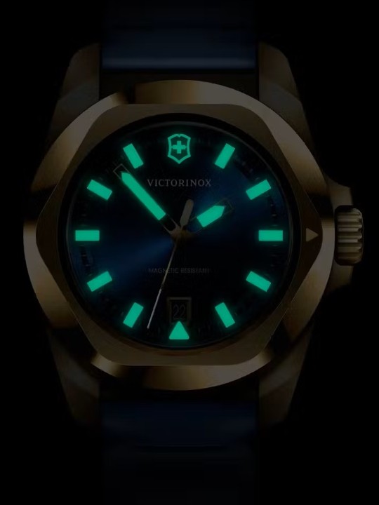 Obrázok z Victorinox I.N.O.X.