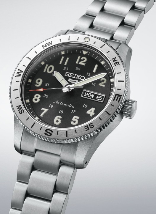 Obrázok z Seiko 5 Sports Field Style