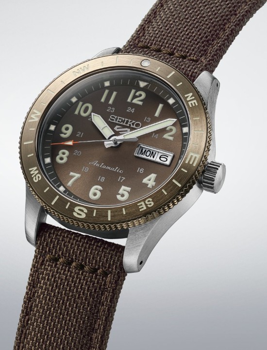 Obrázok z Seiko 5 Sports Field Style