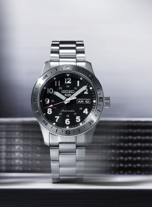 Obrázok z Seiko 5 Sports Field Style