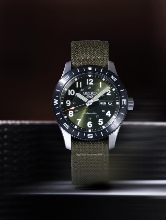 Obrázok z Seiko 5 Sports Field Style