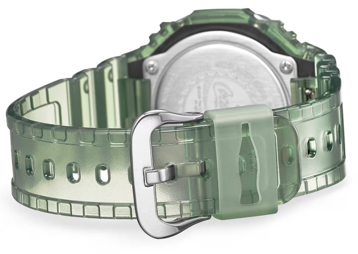 Obrázok z Casio G-Shock Carbon Core Guard x Coca-Cola® Collaboration