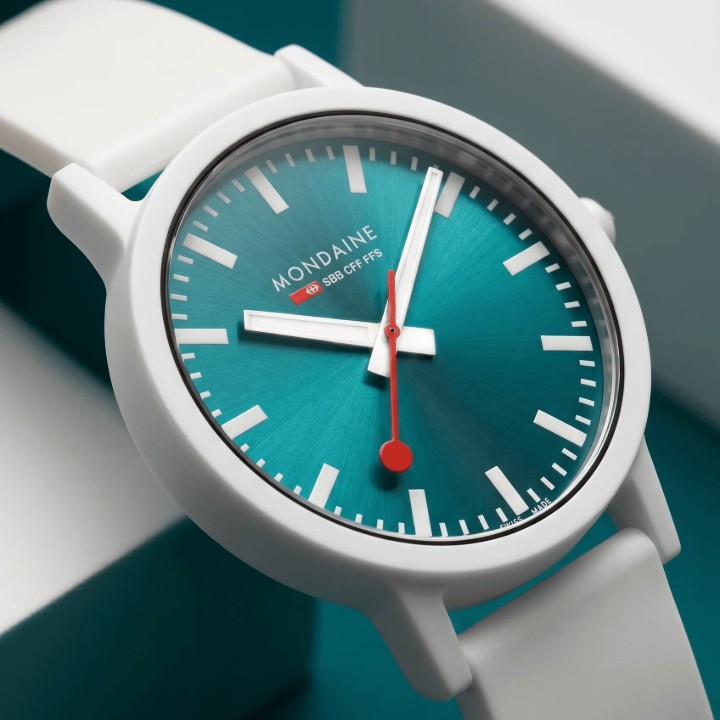 Obrázok z Mondaine Essence Transformative Teal Limited Edition