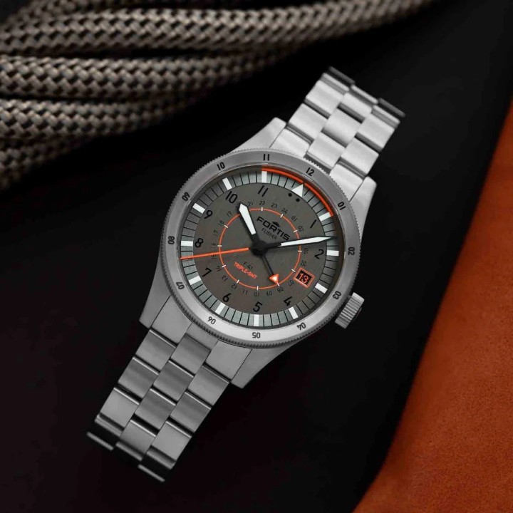 Obrázok z Fortis Flieger F-43 Triple GMT Original