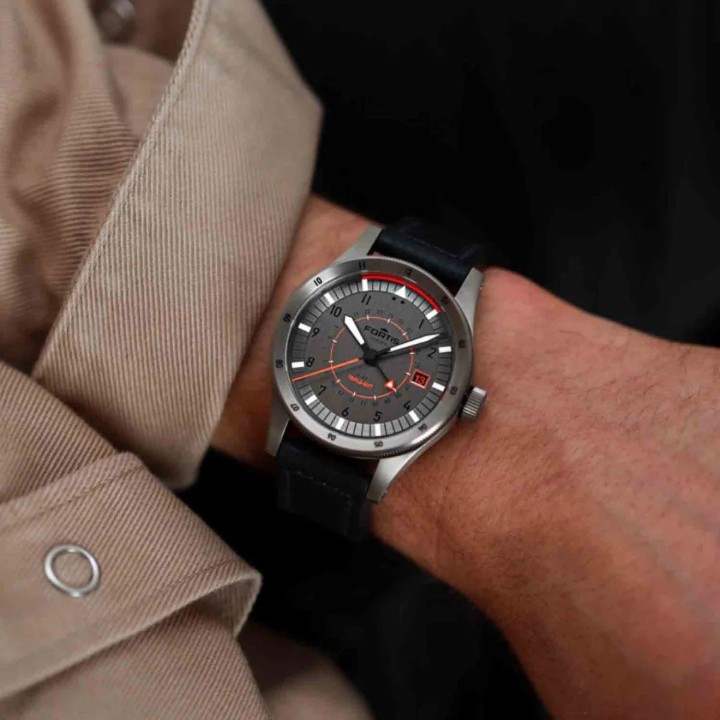 Obrázok z Fortis Flieger F-43 Triple GMT Original