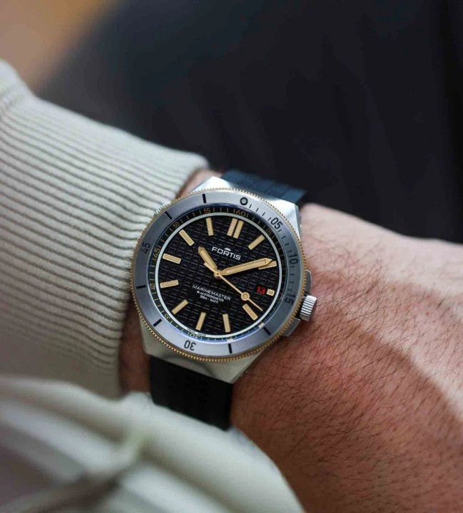 Obrázok z Fortis Marinemaster M-44 Black Resin