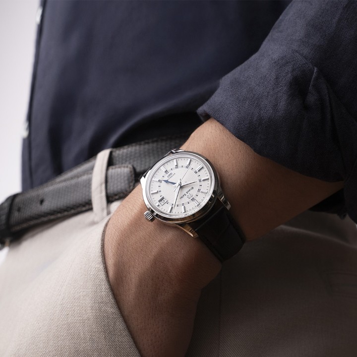 Obrázok z Grand Seiko Elegance Automatic GMT "Snowdrop"