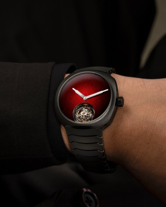 Obrázok z H. Moser & Cie Streamliner Tourbillon Concept Ceramic