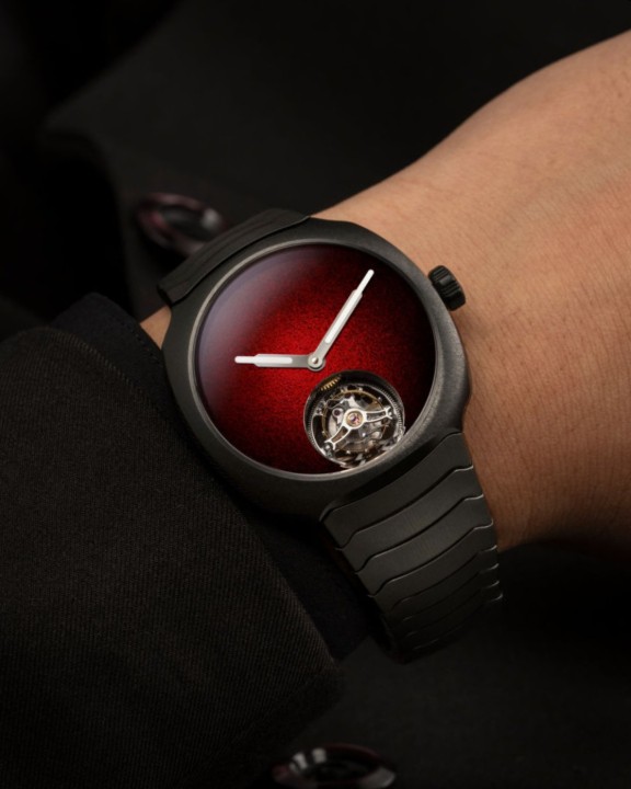 Obrázok z H. Moser & Cie Streamliner Tourbillon Concept Ceramic