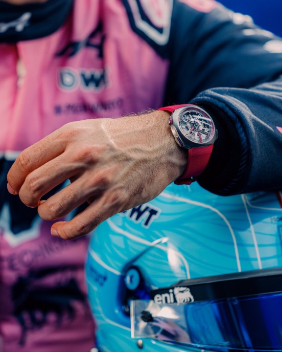 Obrázok z H. Moser & Cie Streamliner Alpine Drivers and Mechanics Pink Editions