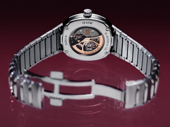 Obrázok z H. Moser & Cie Streamliner Two Hands Burgundy Fumé