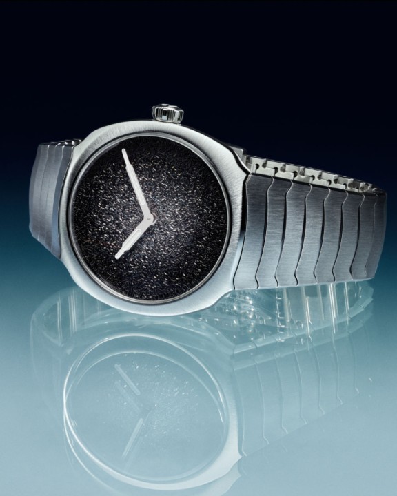 Obrázok z H. Moser & Cie Streamliner Two Hands Silver Fumé