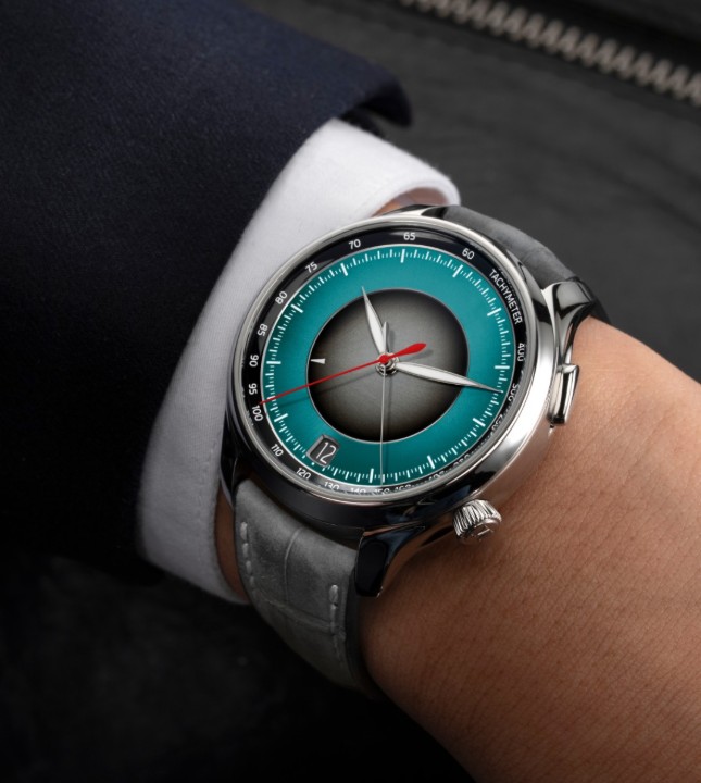 Obrázok z H. Moser & Cie Endeavour Flyback Chronograph Dual Time Date