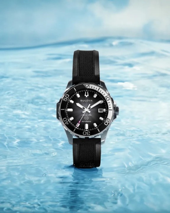 Obrázok z Bulova Marine Star Series B Automatic