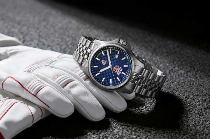 Obrázok z Luminox Sport Timer 2520 Series Red Bull AMPOL Racing Limited Edition