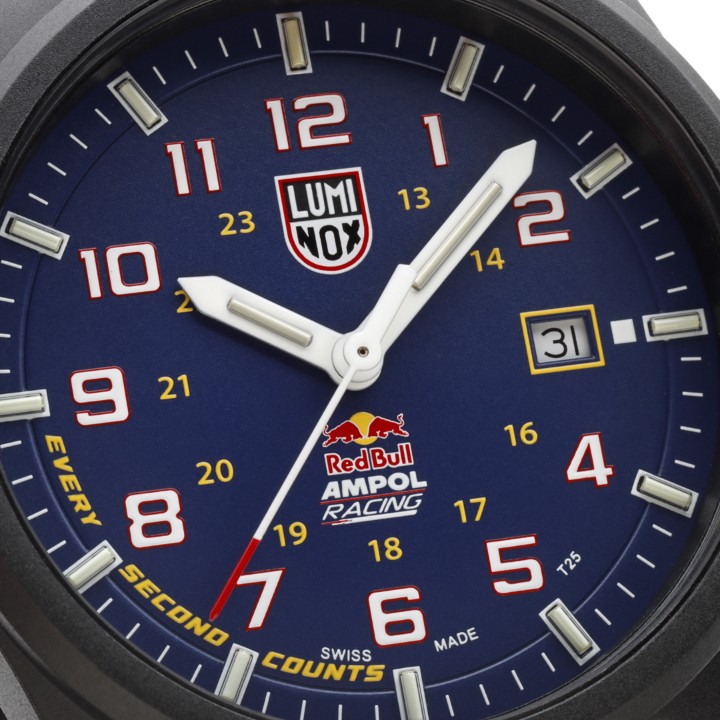 Obrázok z Luminox Atacama Field 1960 Series Red Bull AMPOL Racing Limited Edition