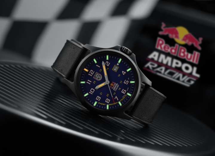 Obrázok z Luminox Atacama Field 1960 Series Red Bull AMPOL Racing Limited Edition
