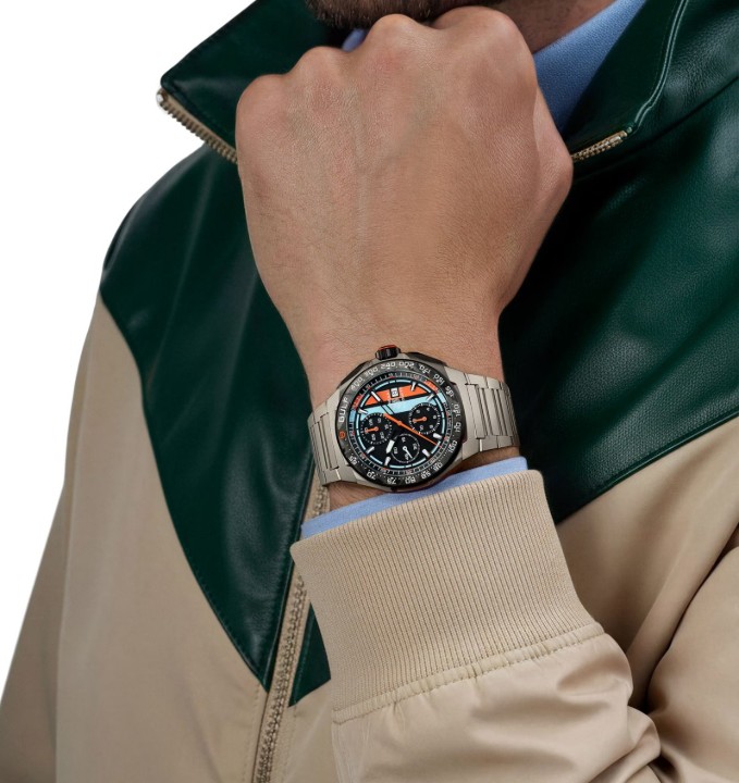 Obrázok z Tag Heuer Formula 1 Chronograph x Gulf Limited Edition