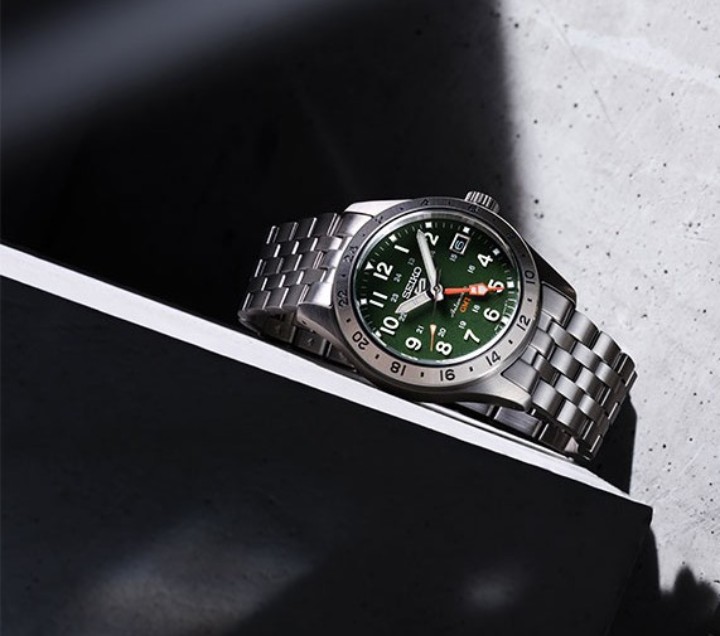 Obrázok z Seiko 5 Sports Field GMT
