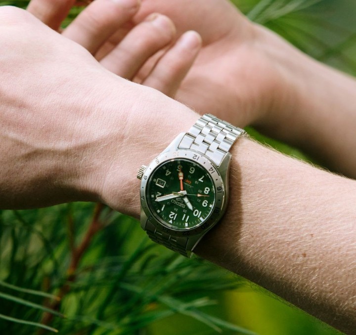Obrázok z Seiko 5 Sports Field GMT