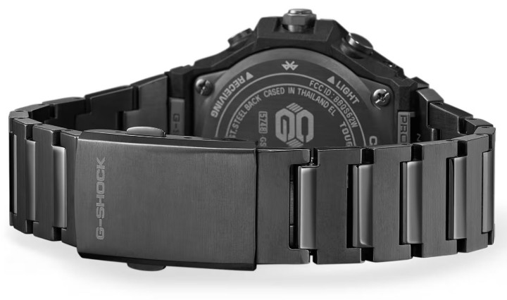 Obrázok z Casio G-Shock G-Steel Carbon Core Guard