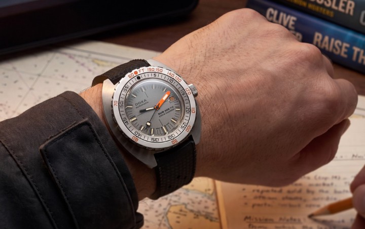 Obrázok z Doxa SUB 300 Ti5 Clive Cussler Limited Edition