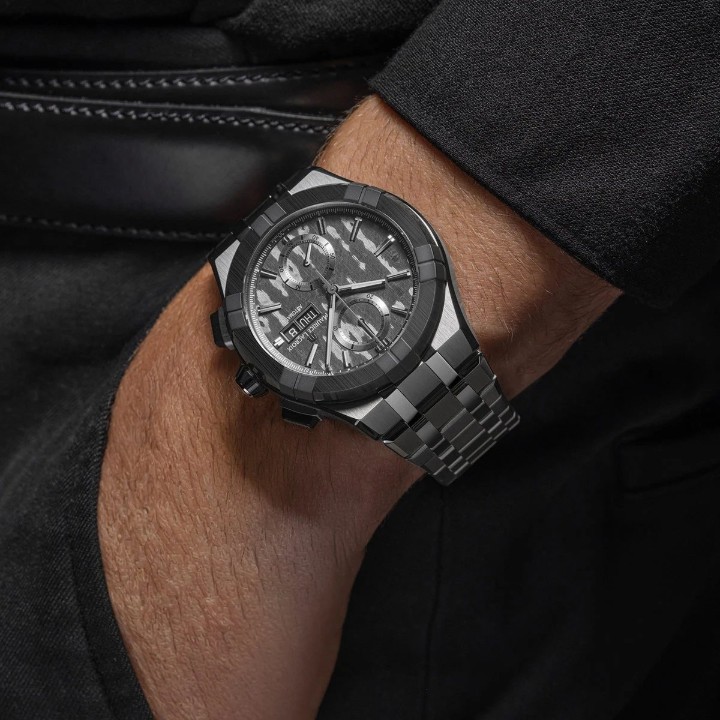 Obrázok z Maurice Lacroix Aikonic Automatic Carbon UD Chronograph