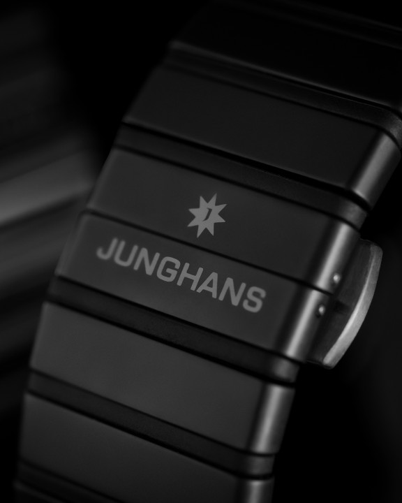 Obrázok z Junghans Force Mega Solar