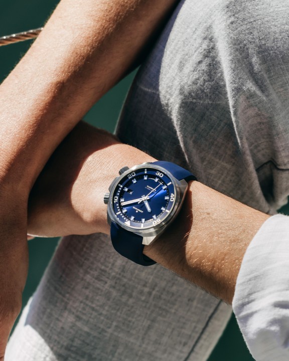 Obrázok z Junghans Aquaris Blue