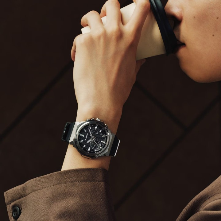 Obrázok z Casio G-Shock G-Steel Carbon Core Guard
