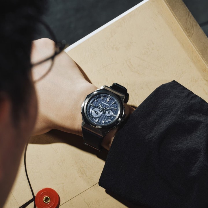 Obrázok z Casio G-Shock G-Steel Carbon Core Guard
