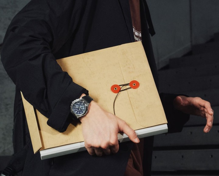 Obrázok z Casio G-Shock G-Steel Carbon Core Guard