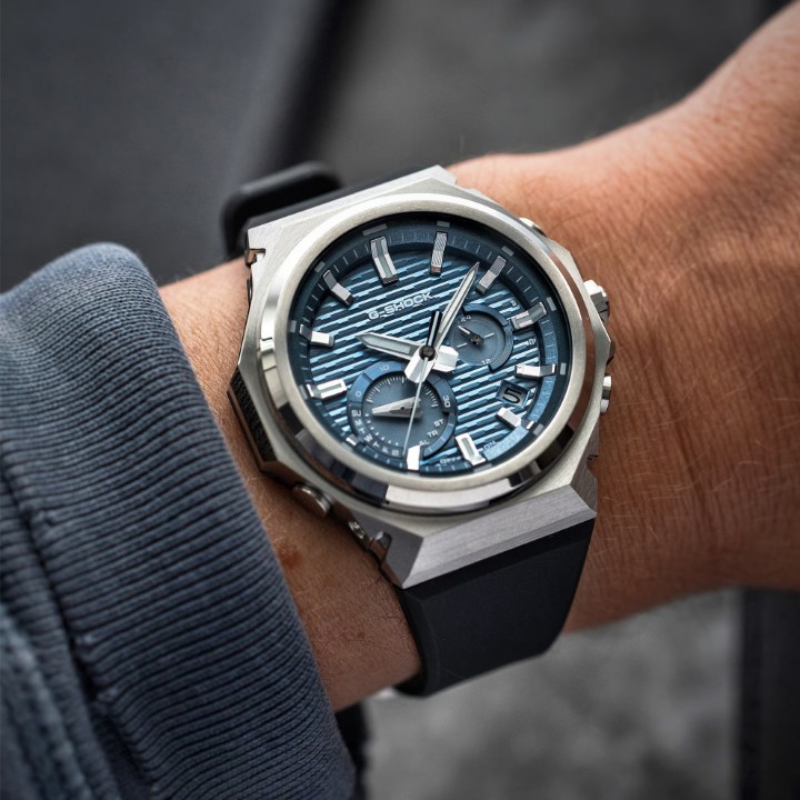 Obrázok z Casio G-Shock G-Steel Carbon Core Guard