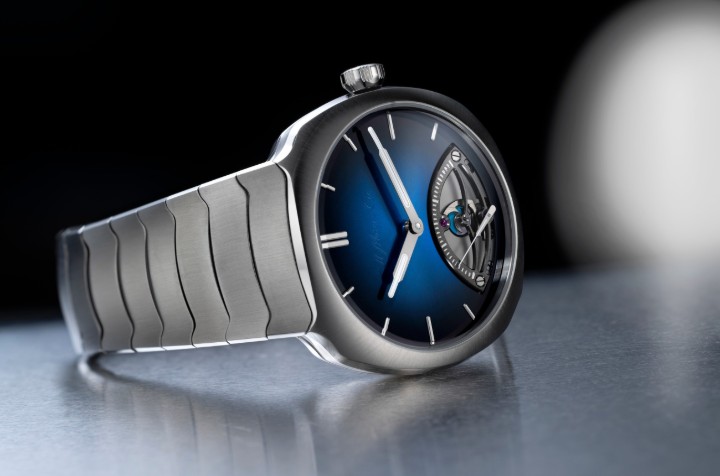 Obrázok z H. Moser & Cie Streamliner Retrograde Funky Blue