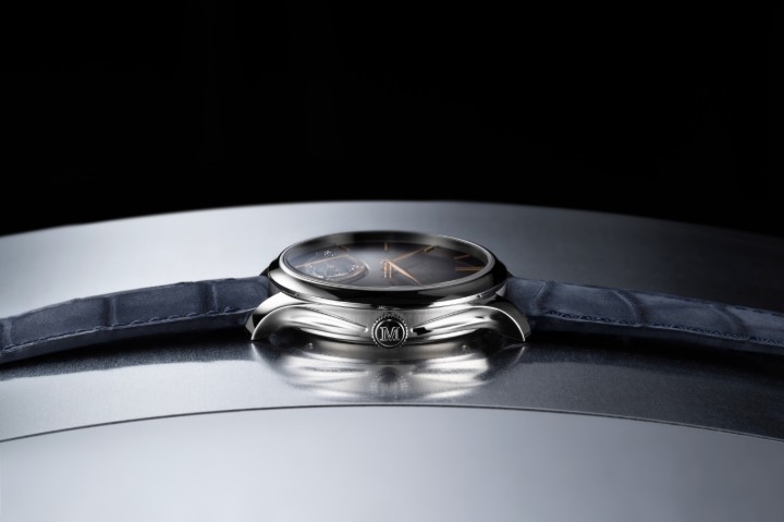 Obrázok z H. Moser & Cie Endeavour Retrograde Grey Fumé
